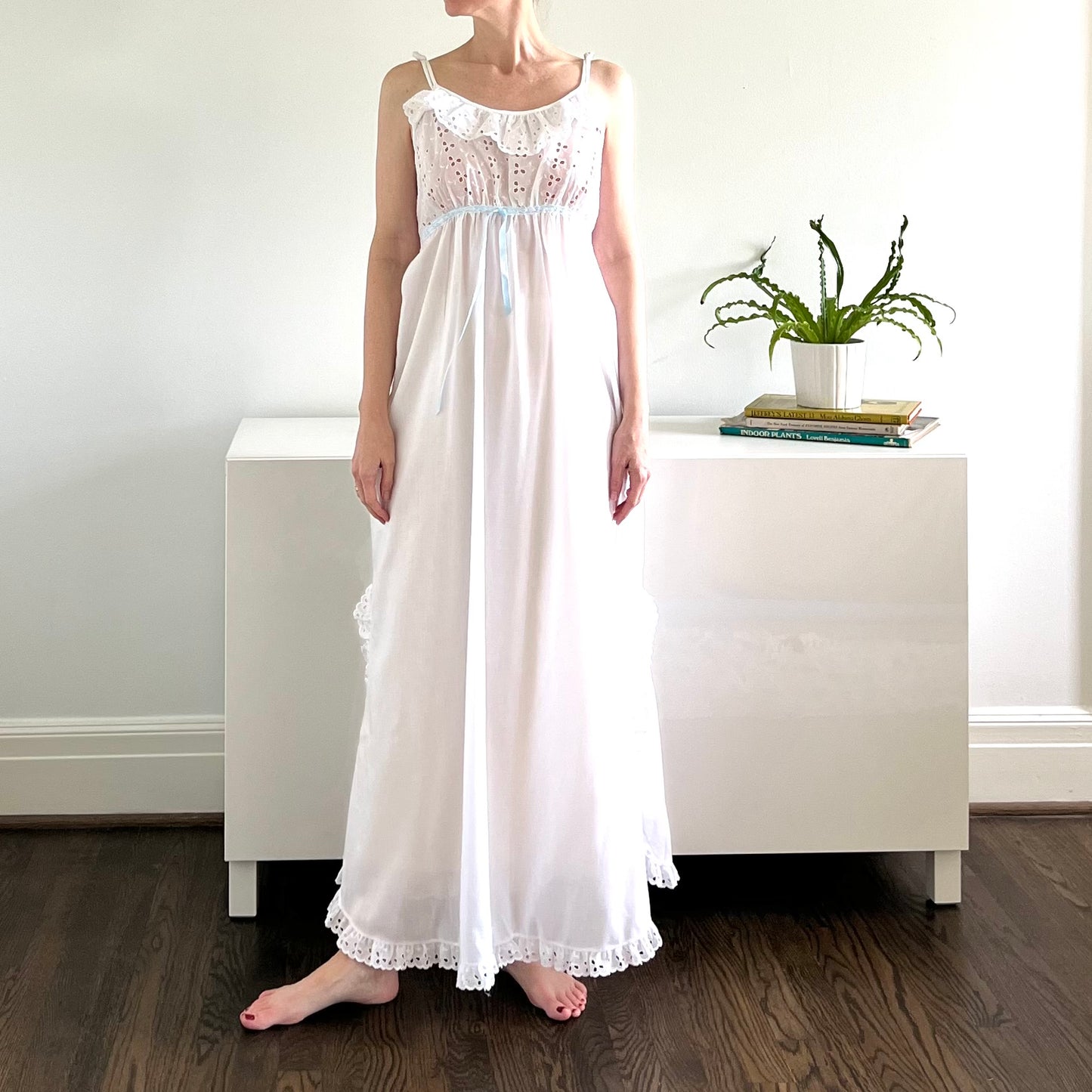 Vintage Deena of California Dentelle Nightgown and Robe Set
